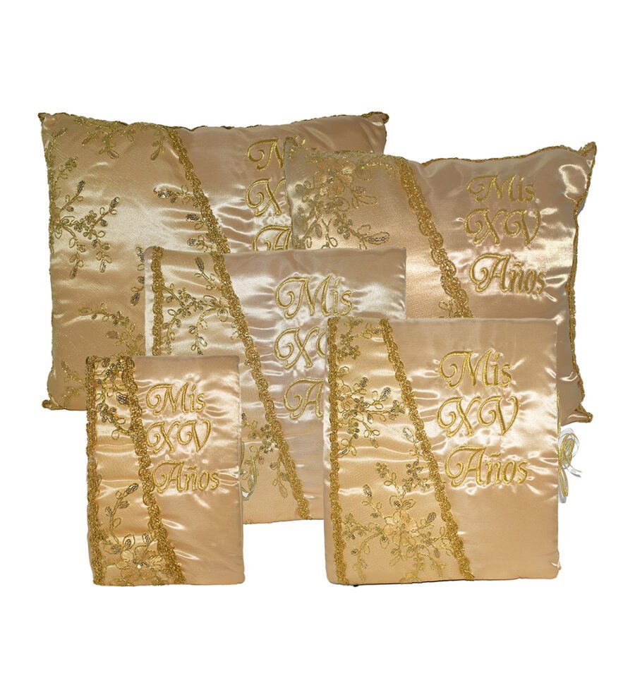 Blush and Gold Mis XV Pillowset